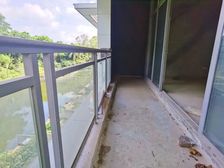 银湖五期边位临湖别墅,业主诚心出售 位置安静 居住舒适
