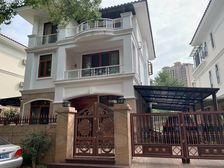 卧龙山纯独栋湖景区别墅 平层户型 超大花园 专业别墅八年