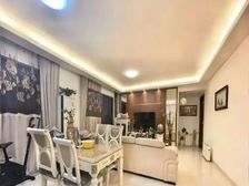 万科金域松湖一期 带电梯 交通便捷 双卫格局 70年产权