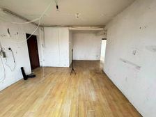 电梯高层正三室 次新小区 周边配套齐全 交通方便