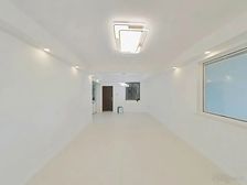 浦东新区芳华路朝南电梯3室,近轨交,靠富荟广场诚意出售。