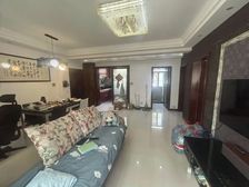 小区中心位置 一楼带花园 满五 随时看房