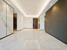 华润置地悦府 正南朝向 满二 车位充足 双卫格局