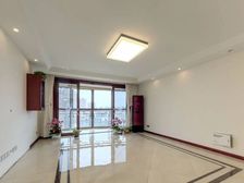 内环、人车分流、低密度、近地铁300米、景色好