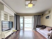 此房满五年wei一位置好楼层高视野开阔距离巴黎春天近