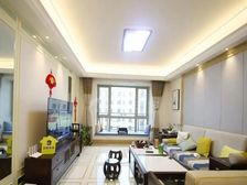 房龄新 南北通透 集中供暖 有电梯 双卫 精装