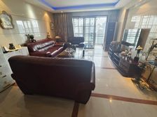 剑桥 三室二厅 368万元出售 拎包入住