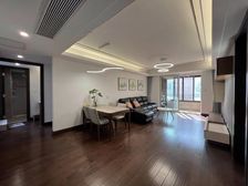 上坤红树湾 临地铁 楼龄新 中间好楼层 精装可拎包入住