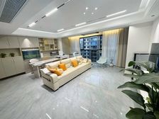 业主急售丶楼下轻轨站商业丶横厅精装三房丶朝中庭丶送车位丶物业