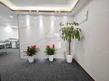 特价3元万达广场 186平正对电梯 24空调加班不用愁