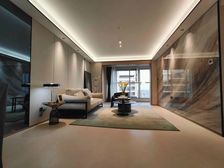 站南现房!三室两厅两卫128平送储藏室,火车站潍阳近 即住