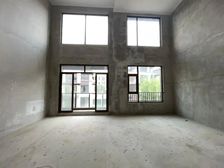 阅山湖靠公园大联排边套,实现一步进公园、花园200平