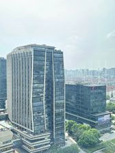 徐汇滨江,11号线地铁口(绿地汇中心)60平精装出租价格便宜