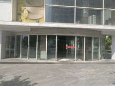 把角底商 20米门头 上下二层 业态不限 可分 酒店 健身