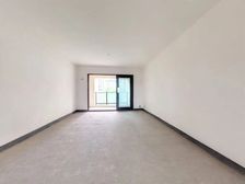 科学城龙湖品质花园洋房,环境优美,4房2卫板式 居住舒适度高