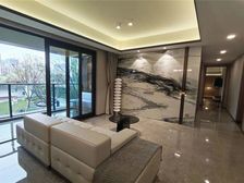 中建启宸 4室2厅2卫 精装修 158万元 99平米