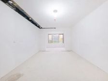 国安府二期,南北通透3居,毛坯房,低楼层,有房本 关注 2号