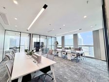 天府新区CBD丨双面采光3隔间12工位!通透与奢阔丨地铁口