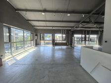 酒仙桥将台精装580平双采光2.6元可分租245平+335平