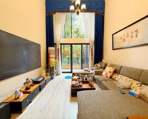 保利教科院东区!带花园跃层!可搭建!看房预约!端户采光好