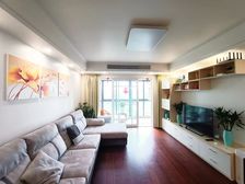 新上必看诚售!实验三中,精装大平层 三开间朝南 阳光无挡