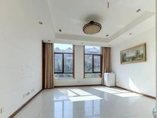 上叠别墅有露台 双地铁7、13号线 +建ping地杰