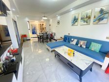 哈啰小城 商品房 小三房 装修好 双卫生间 房龄新