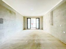 地铁4号线站口 大型商业区 双气全新4房 可贷款220