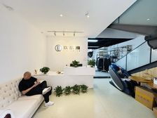 广渠路菁英梦谷 380平 独立门头 东西朝向邻竞园广园西店记