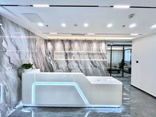 正对电梯户型 精装修大面积 高楼层落地窗 视野好 一价全含