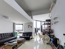 地处比亚迪商圈,格蓝云天一期,配套齐全