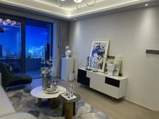 建发·朗云 4室2厅3卫 精装修 560万元 181平米