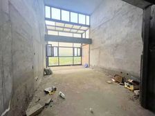 深业御泉山 5室2厅1卫 毛坯 345万元