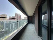 讲究凤水必选!改善洋房!独梯入户!同层排水!南北双阳台!