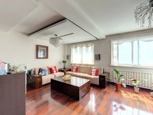 中··介··费··共1··个··点 不到顶日华里 3室1厅