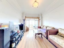 东方苑边套南北通送朝南双阳台 有钥匙看房方便 急售