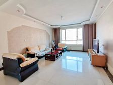 旅游路 洄龙小区 洋房出好房子了 总层11层好楼层 带车位