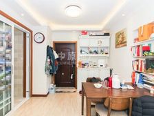 苑,电梯13楼,位置好,业主自住精装修,双南户型