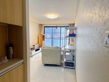 精装可拎包入住 产权清晰 有电梯 正南朝向 次新房 满五