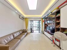 小张推荐:户型方正,格局大气,实际使用面积大,大阳台