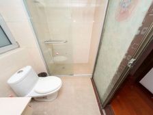 电梯房 双卫 南北通透 临地铁 近医院 满二 诚心出售