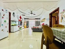 东方家园B 3室2厅2卫 豪华装修位置好、格局超棒、现在空