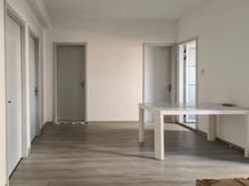 城北阅海片区 绿地海珀兰轩2期 业主诚心出售户型方正