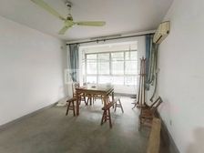 宝龙地铁口旁 08年现浇房 南北通2房 楼层好采光佳
