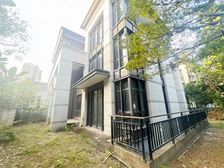 金地湖山大境 边位大花园别墅 诚心出售