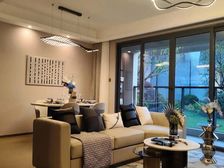 铂悦春和万象 4室2厅2卫 普通装修 255万元