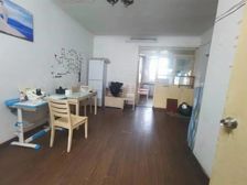 虹桥前湾公园隔壁,二房朝南,采光好,临地铁13号线。