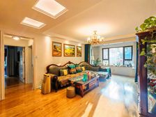 洋房 一楼带院 带车位 采光好 精装 公摊小