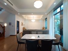 精装端户别墅 带100平米大花园 业主急卖