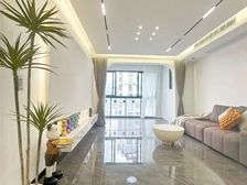 已降200w!05年园林式小区 三开朝南 一梯二户 带车位